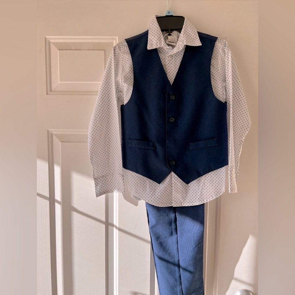 3 piece Navy blue Van Heusen size 8